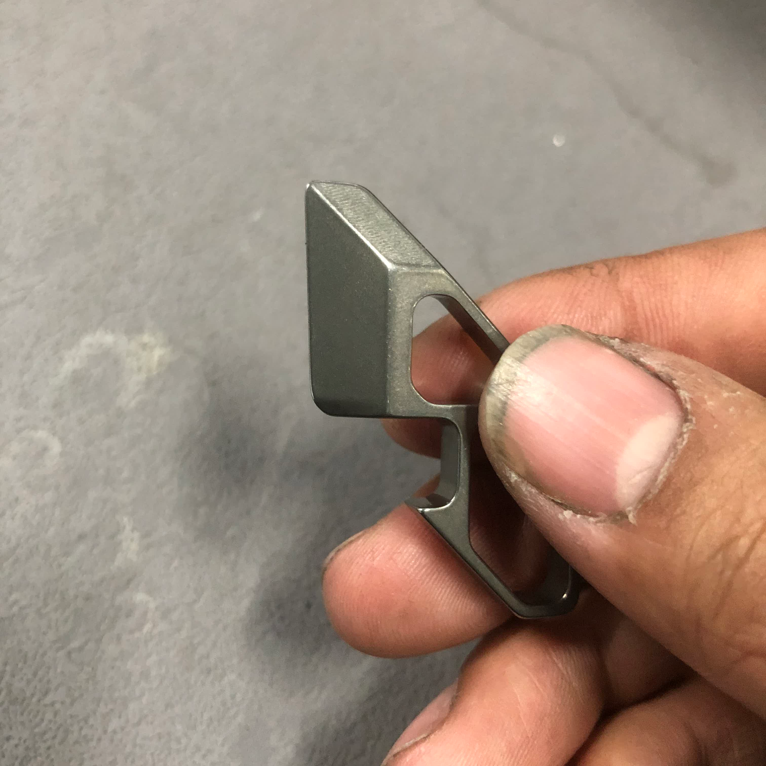 Cnc Multifunctional Titanium A - مراجعة Titanium Pry Bar وسعره