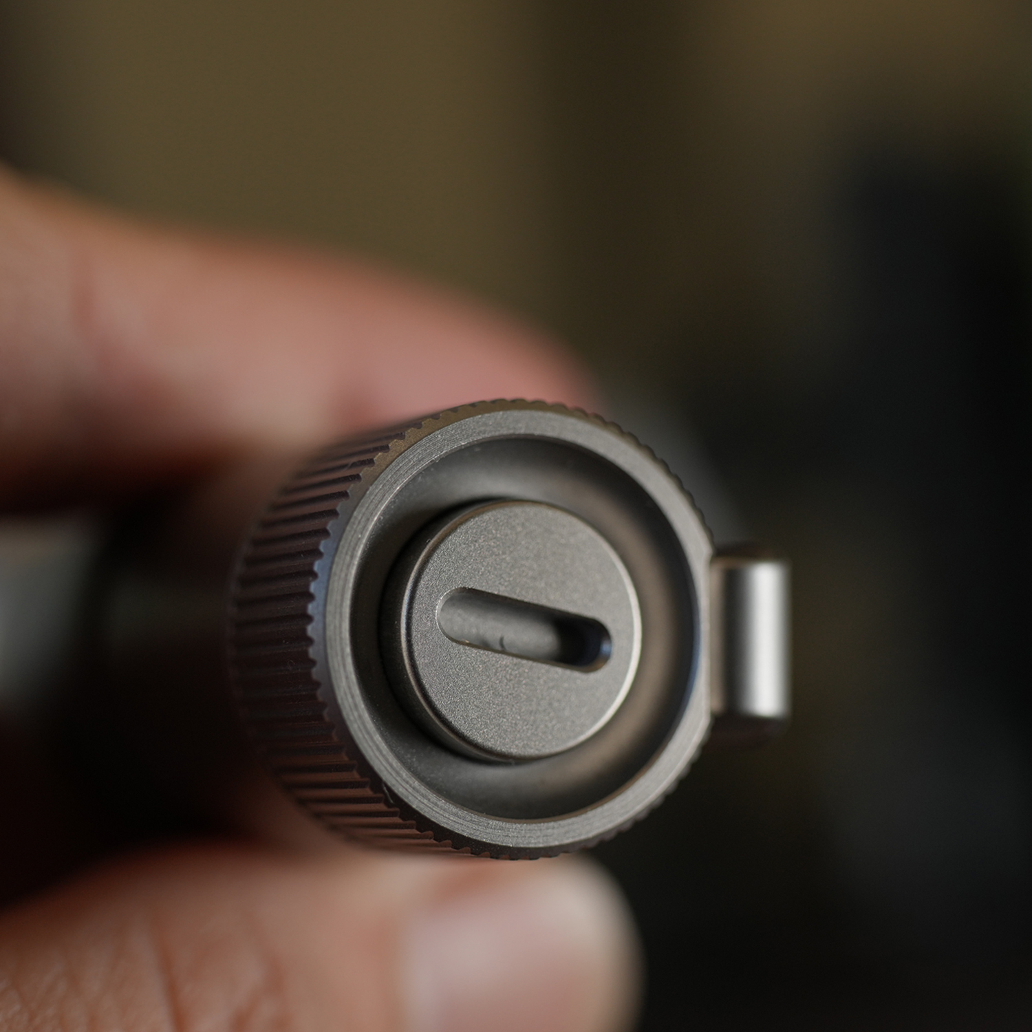 Mankerlight E05 II 1300 Lumens - مراجعة Edc Everyday Carry Gear وسعره