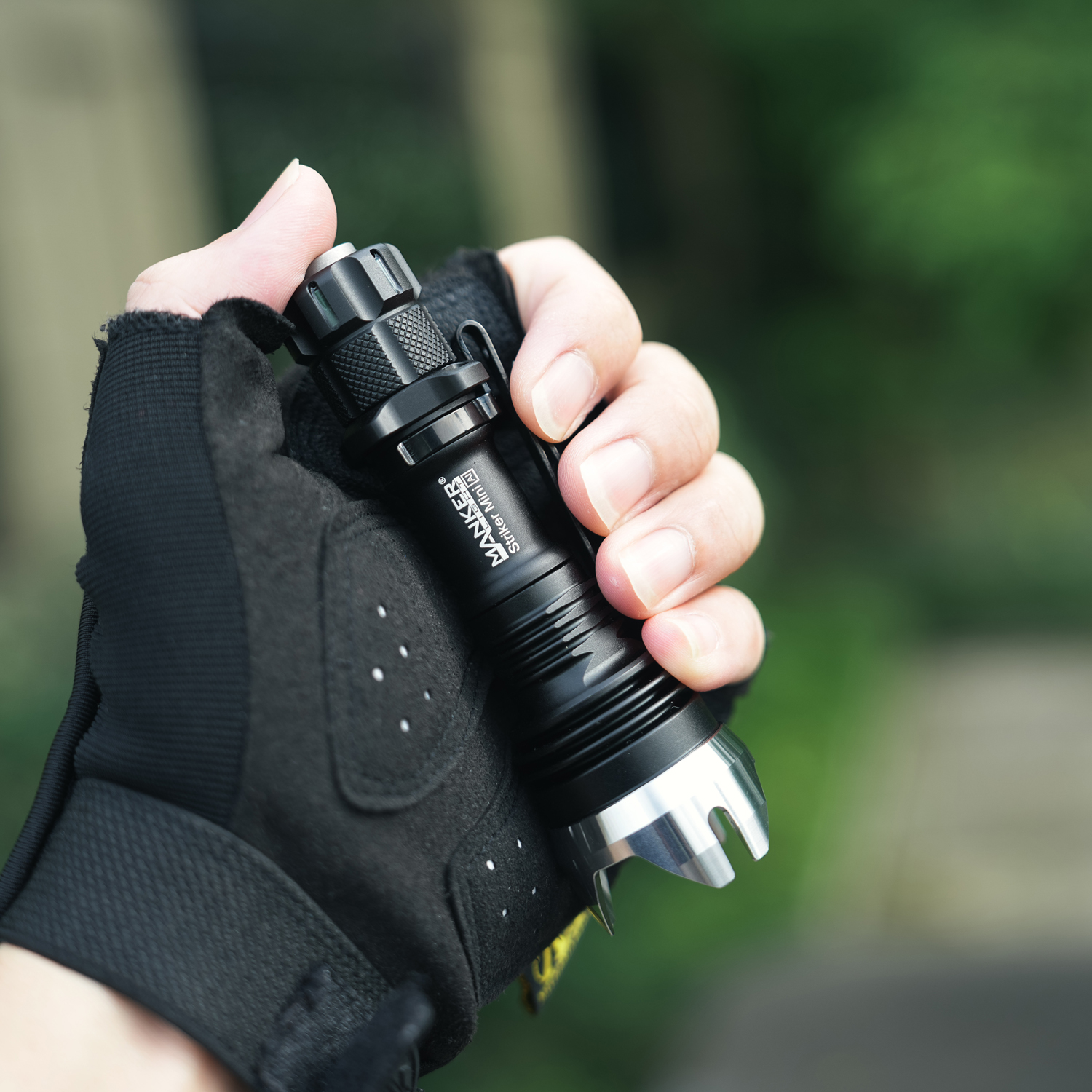 Mankerlight Striker Mini 635 L - مراجعة Edc Everyday Carry Gear وسعره